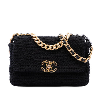19 Flap Bag Crochet Medium