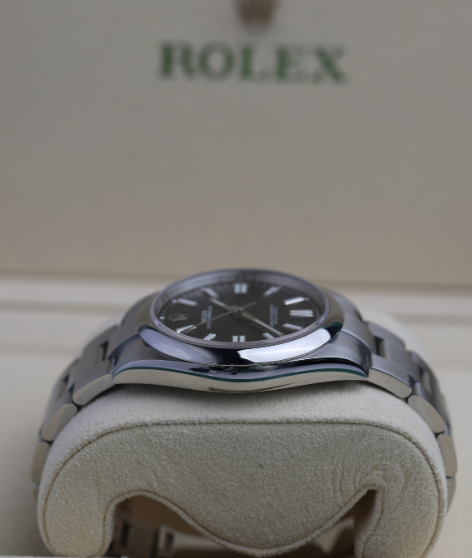 Rolex Oyster Perpetual 41 mm Bright Black Oystersteel Oyster 124300-0002