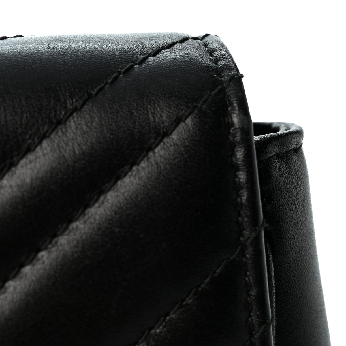 Gucci Calfskin Matelasse Pearly GG Marmont Chain Belt Bag Black