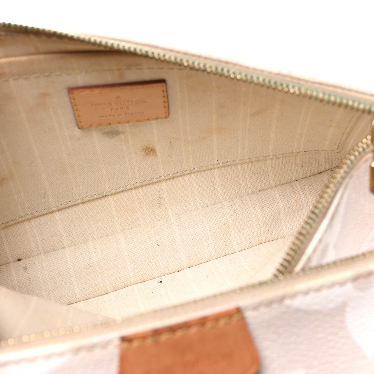 Louis Vuitton Monogram Giant By The Pool Multi Pochette Accessoires Brume