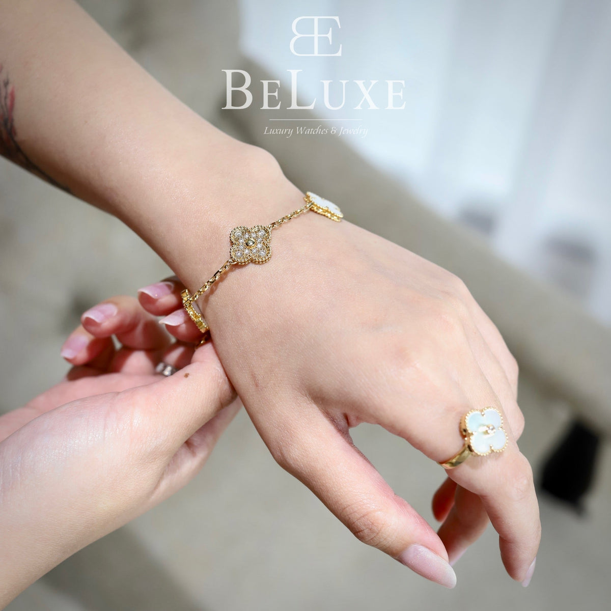18K Yellow Gold Diamond Mother of Pearl VCA Vintage Alhambra Bracelet 5 Motifs