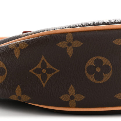 Louis Vuitton Monogram Loop 1985352