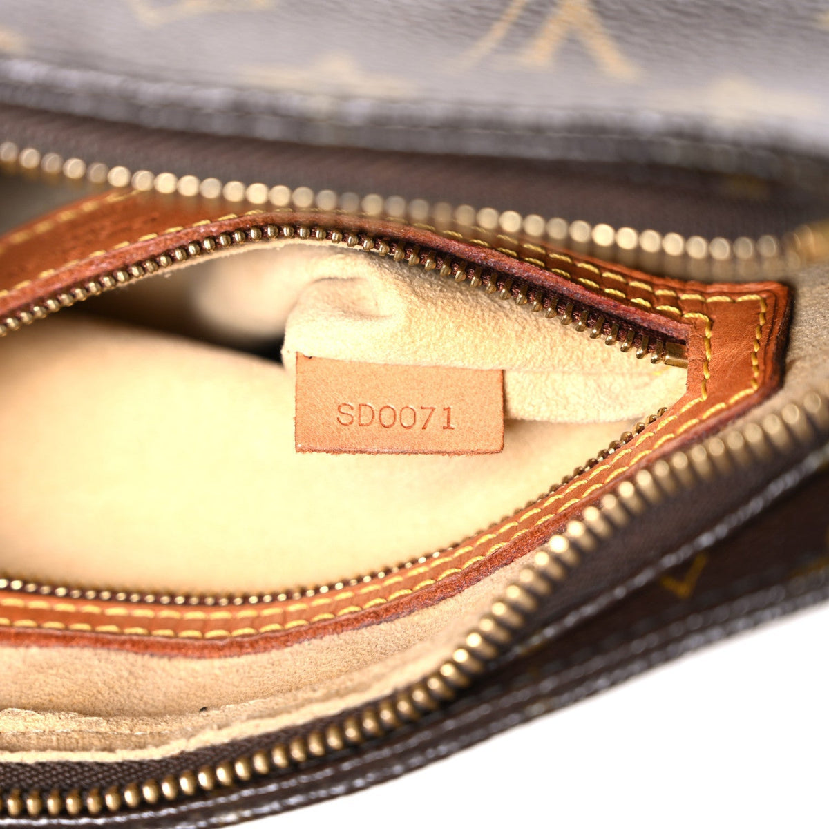 Louis Vuitton Monogram Looping MM Brown