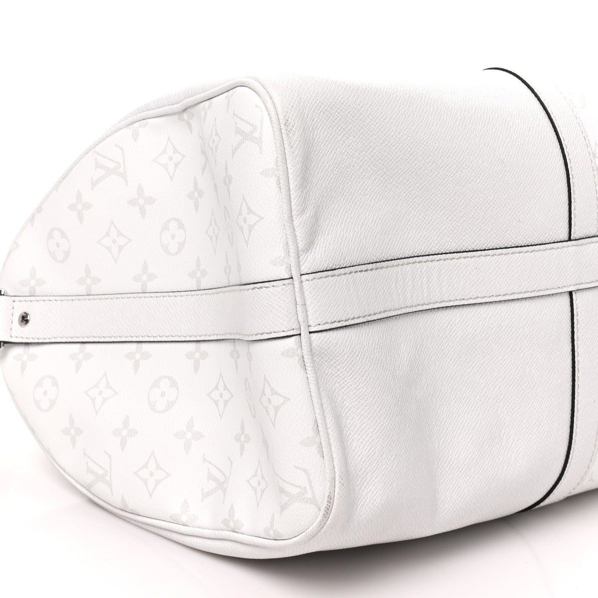Louis Vuitton Monogram Taiga Keepall Bandouliere 45 Duffel White