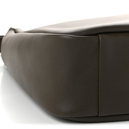 Saint Laurent Smooth Calfskin Large Le 5 A 7 Soft Hobo Light Musk