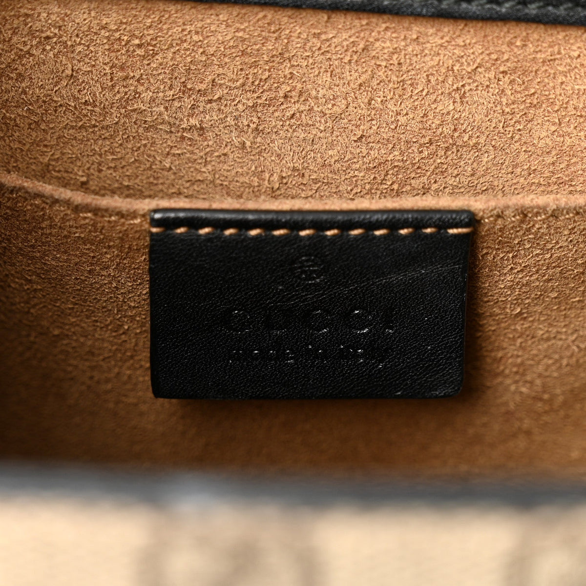 Gucci GG Supreme Calfskin Small Padlock Shoulder Bag Beige Black Cuir 1986340