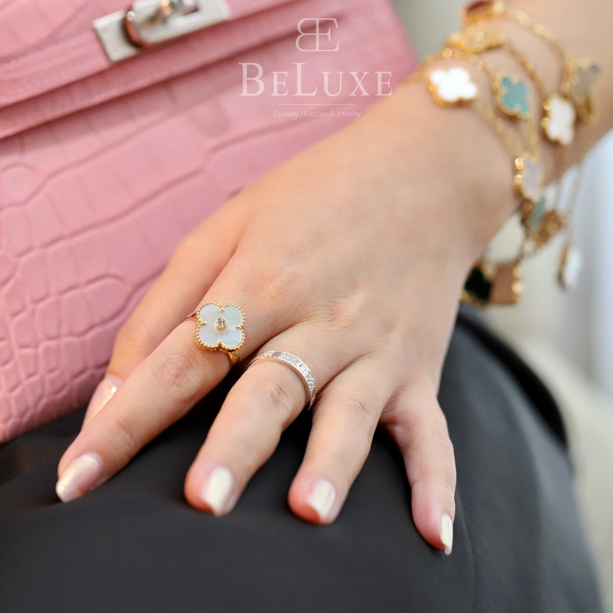 18K Gold Diamond Mother of Pearl VCA Vintage Alhambra Ring
