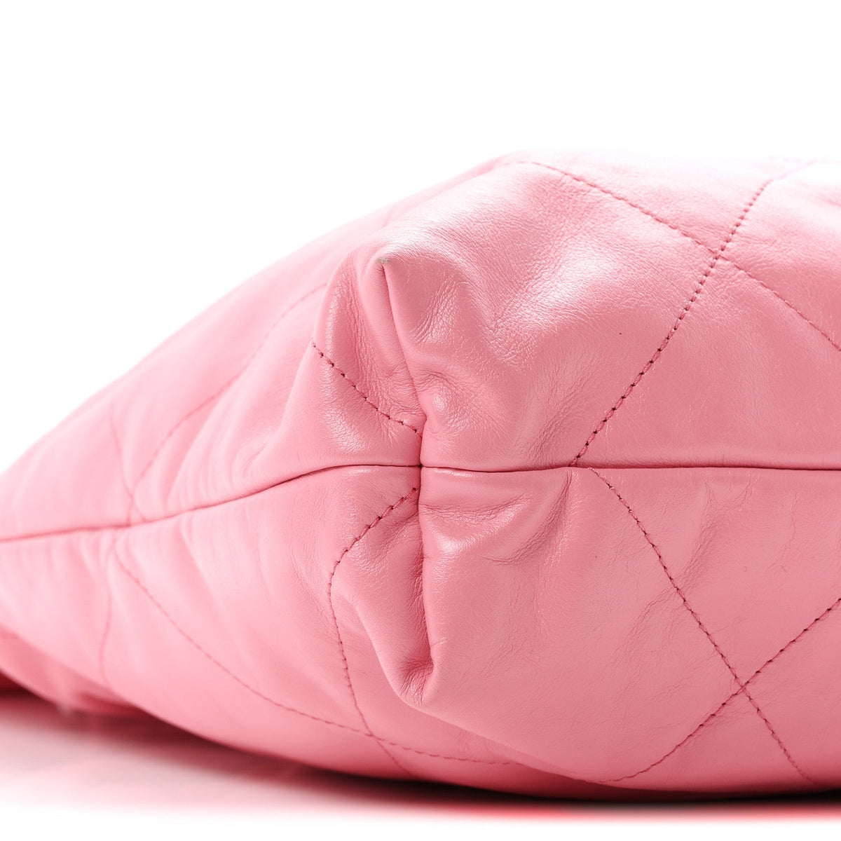 Chanel Shiny Calfskin Quilted Chanel 22 Bag Pink