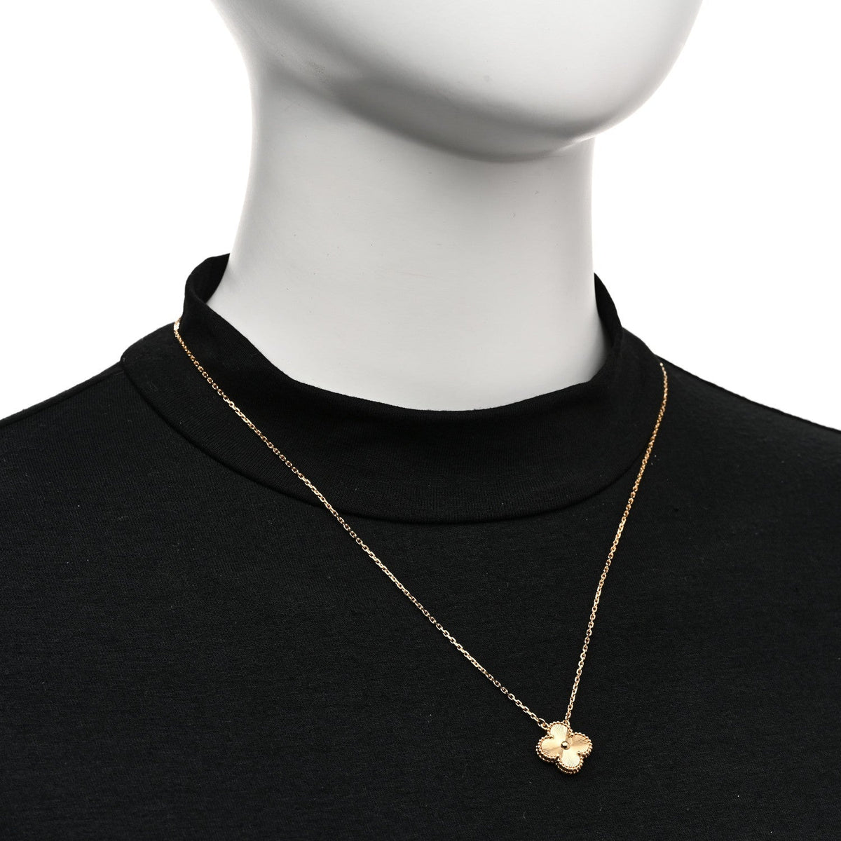Van Cleef & Arpels 18K Yellow Gold Guilloche Vintage Alhambra Pendant Necklace 45.1cm