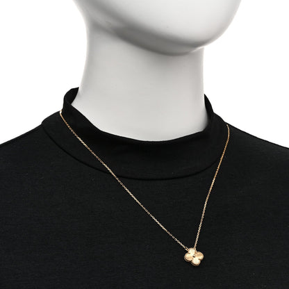Van Cleef & Arpels 18K Yellow Gold Guilloche Vintage Alhambra Pendant Necklace 45.1cm