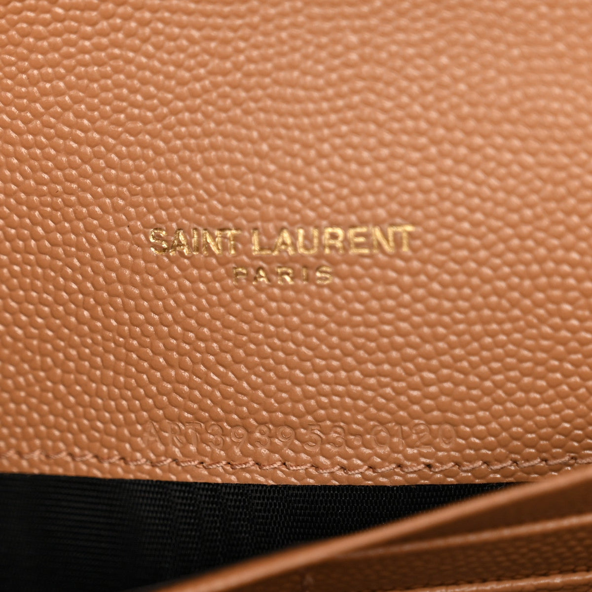 Saint Laurent Grain De Poudre Matelasse Chevron Envelope Chain Wallet Dune