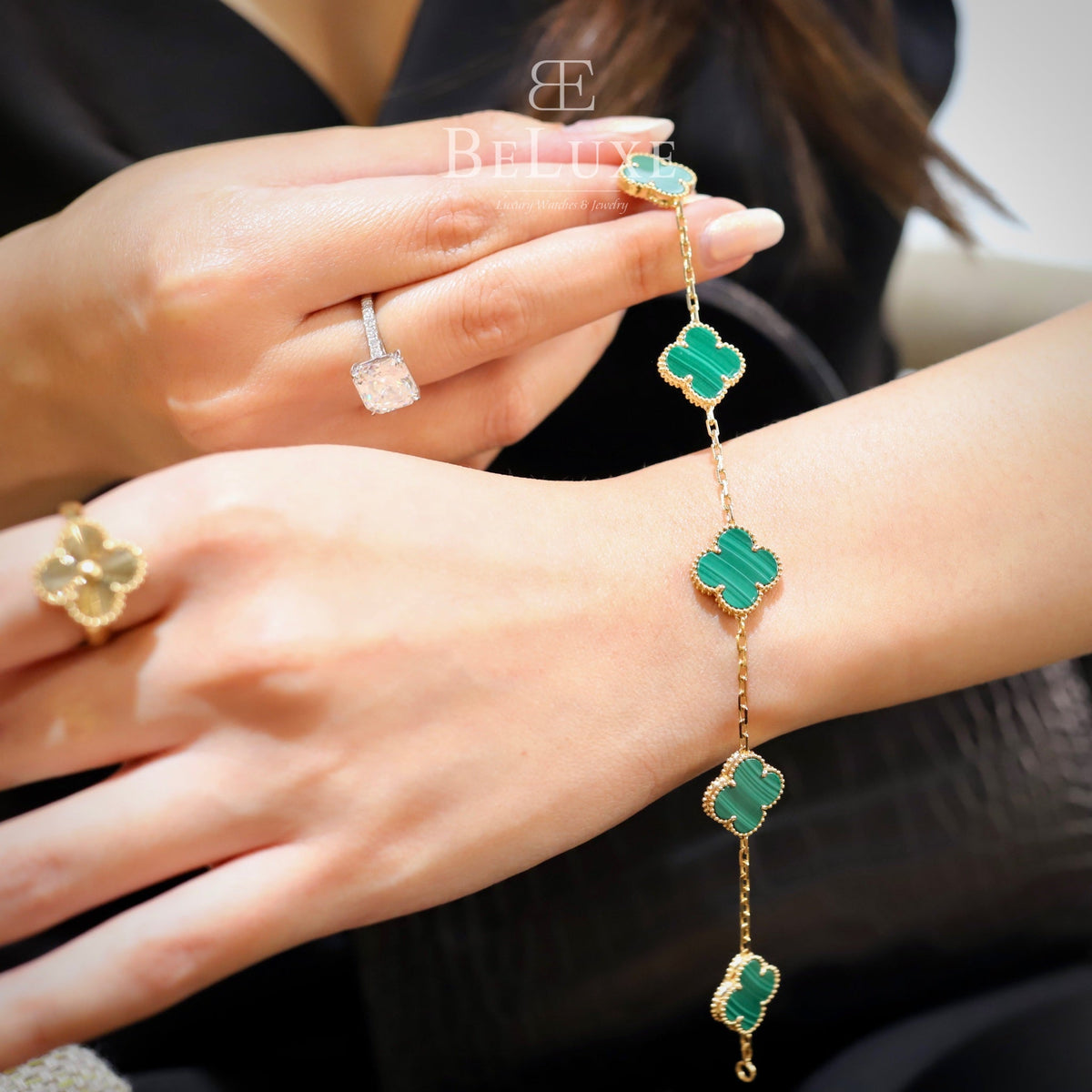 18K Yellow Gold Malachite VCA Vintage Alhambra Bracelet 5 Motifs