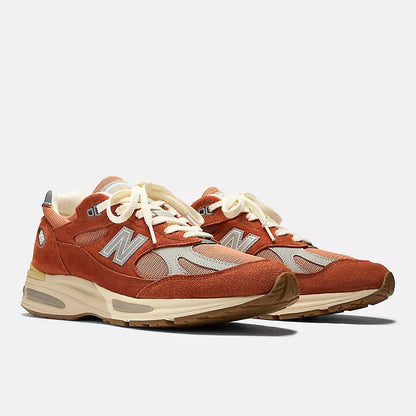 Unisex 991v2 Lifestyle Sneakers