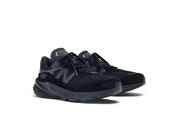 Unisex 990v6 Lifestyle Sneakers