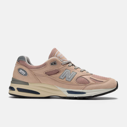 Unisex 991v2 Lifestyle Sneakers
