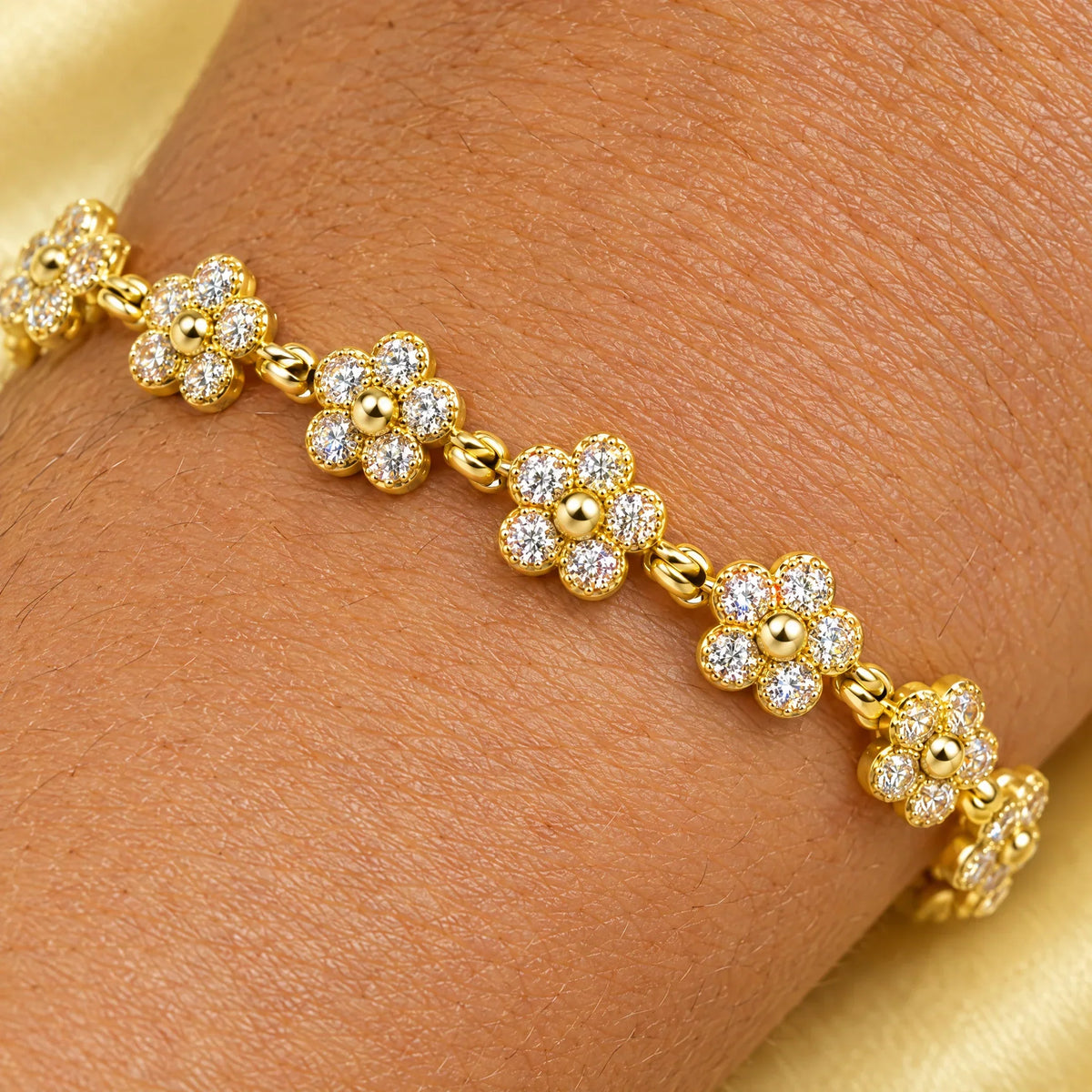 Margot 18K Gold Plated 925 Sterling Silver Cubic Zirconia Daisy Link Bracelet