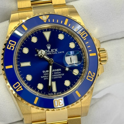 Submariner Date, 18k Yellow Gold, 41mm, Ref# 126618lb-0002